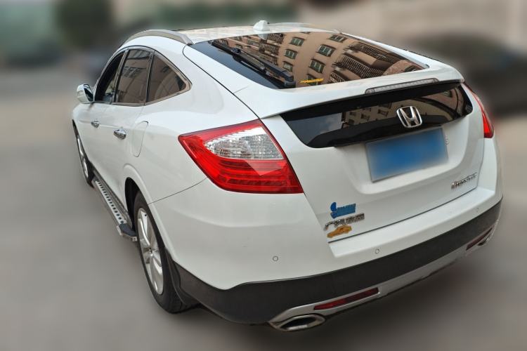 Used Honda Crosstour 2014 2.4L Luxury Edition Rear Left 45 Deg