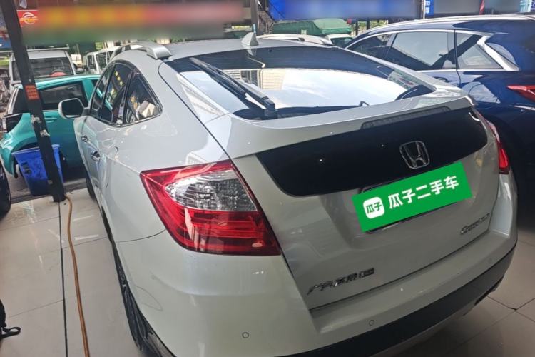 Used Honda Crosstour 2014 2.4L Luxury Edition Rear Left 45 Deg