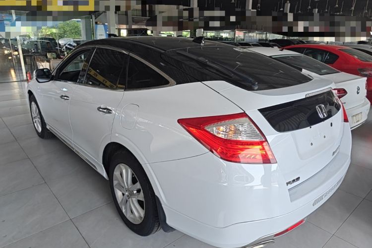 Used Honda Crosstour 2014 2.4L Luxury Edition Rear Left 45 Deg