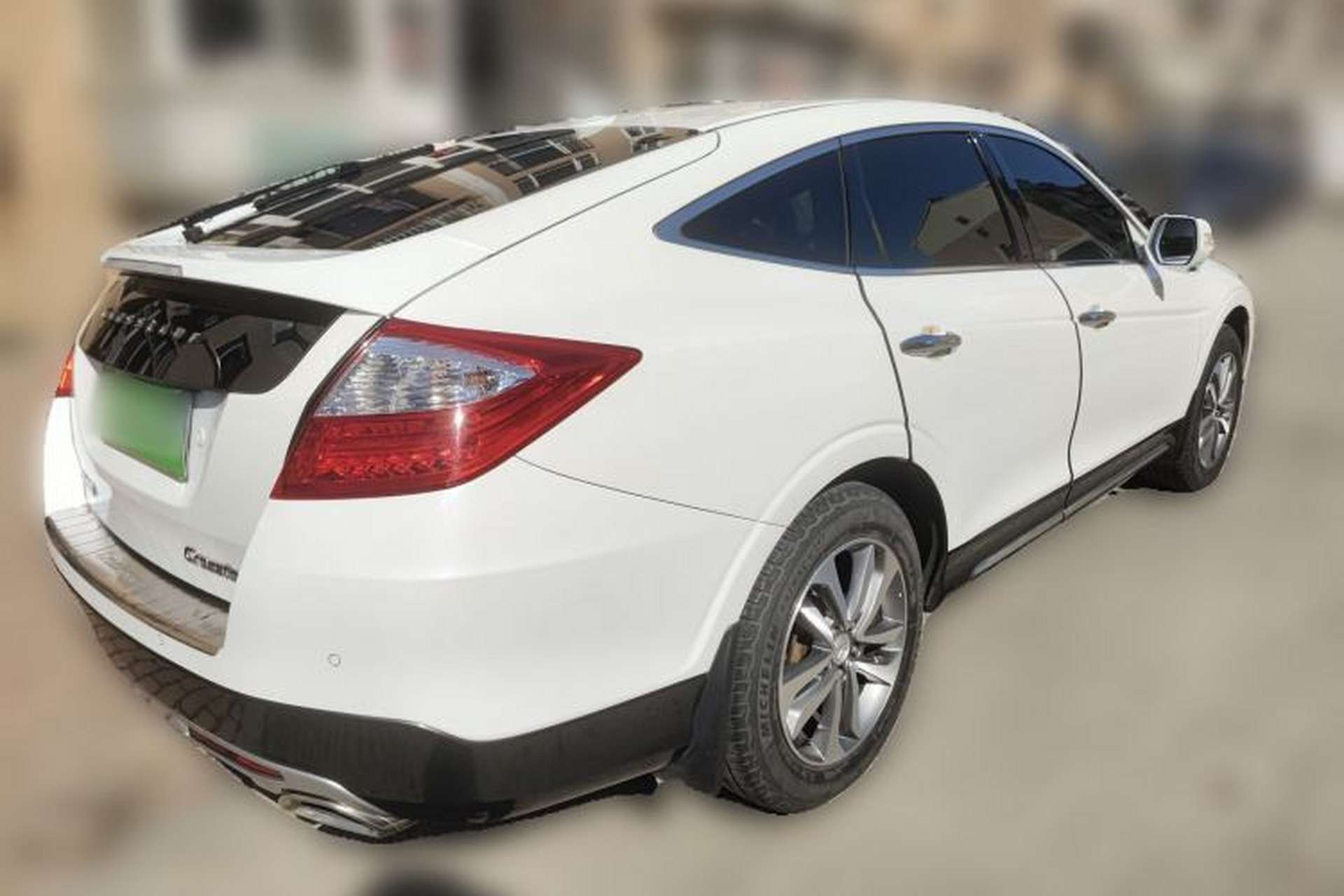 Used Honda Crosstour 2014 2.4L Luxury Edition Rear Right 45 Deg