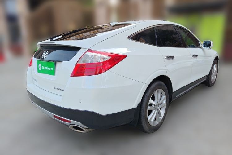 Used Honda Crosstour 2014 2.4L Luxury Edition Rear Right 45 Deg