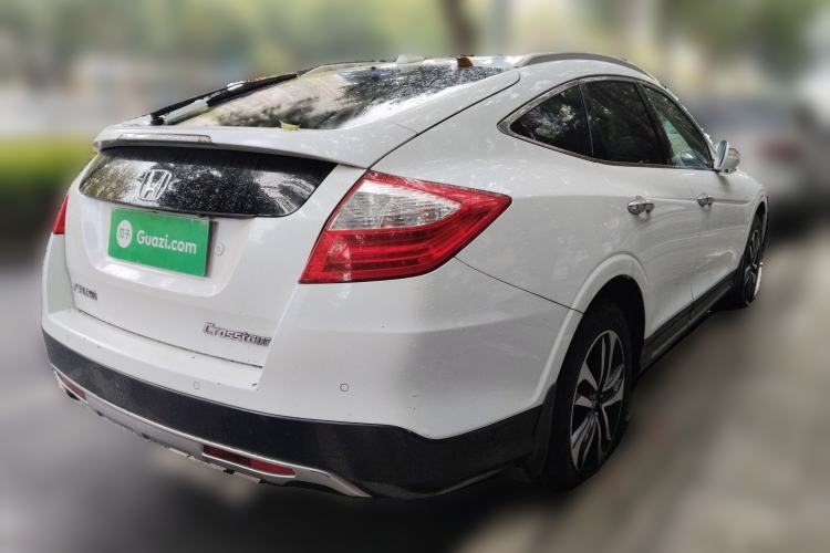 Used Honda Crosstour 2014 2.4L Luxury Edition Rear Right 45 Deg
