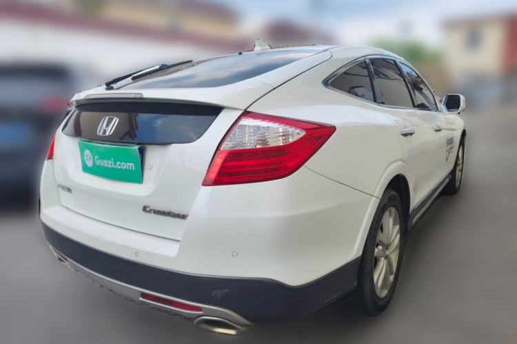 Used Honda Crosstour 2014 2.4L Luxury Edition Rear Right 45 Deg