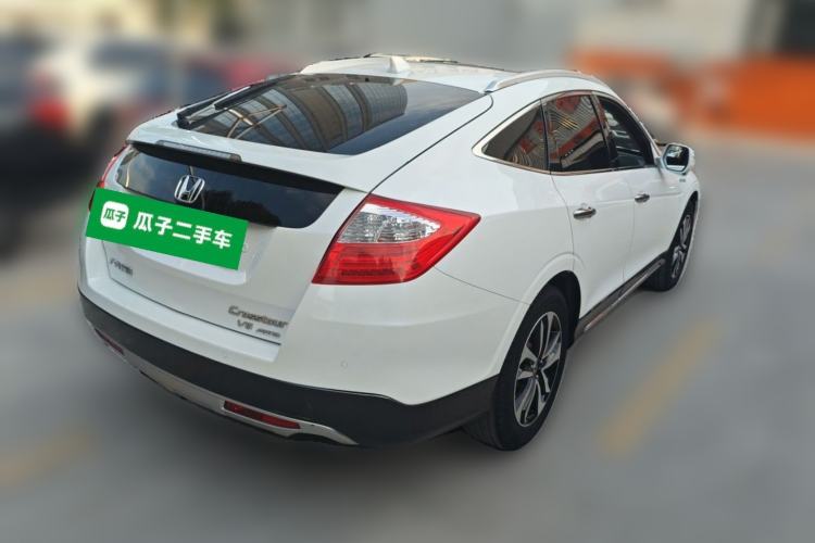 Used Honda Crosstour 2014 3.0L AWD Prestige Edition Rear Right 45 Deg