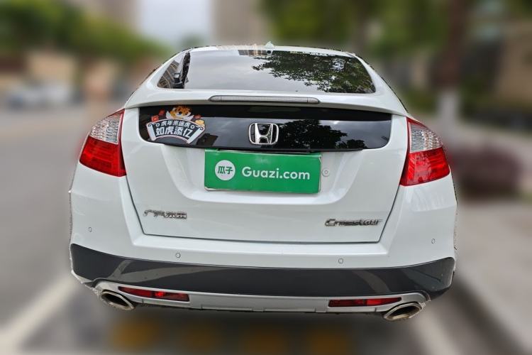 Used Honda Crosstour 2014 2.4L Luxury Edition Rear