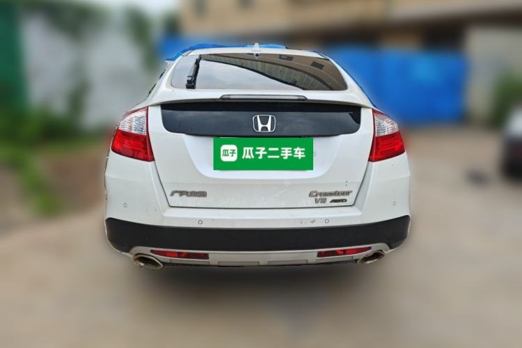 Used Honda Crosstour 2014 2.4L Luxury Edition Rear