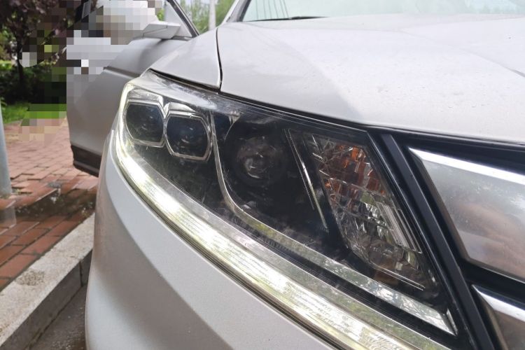 Used Honda Crosstour 2014 2.4L Luxury Edition Right Front Headlight