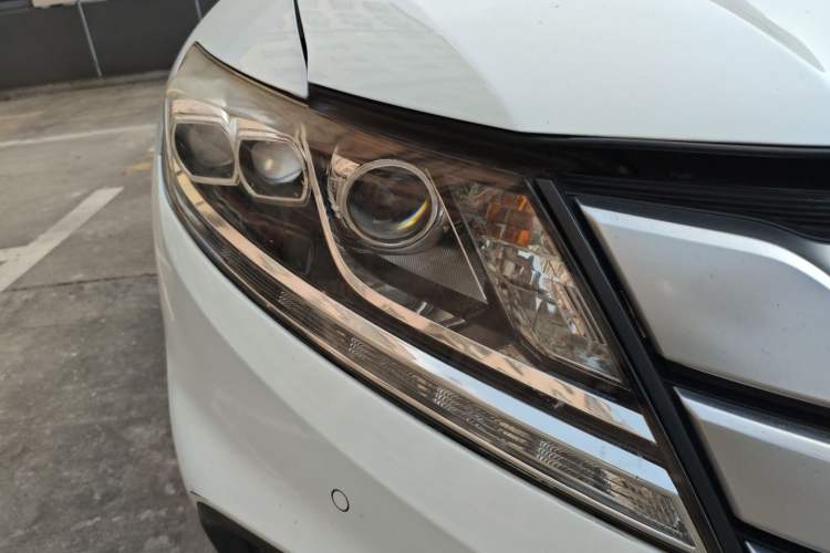 Used Honda Crosstour 2014 2.4L Luxury Edition Right Front Headlight