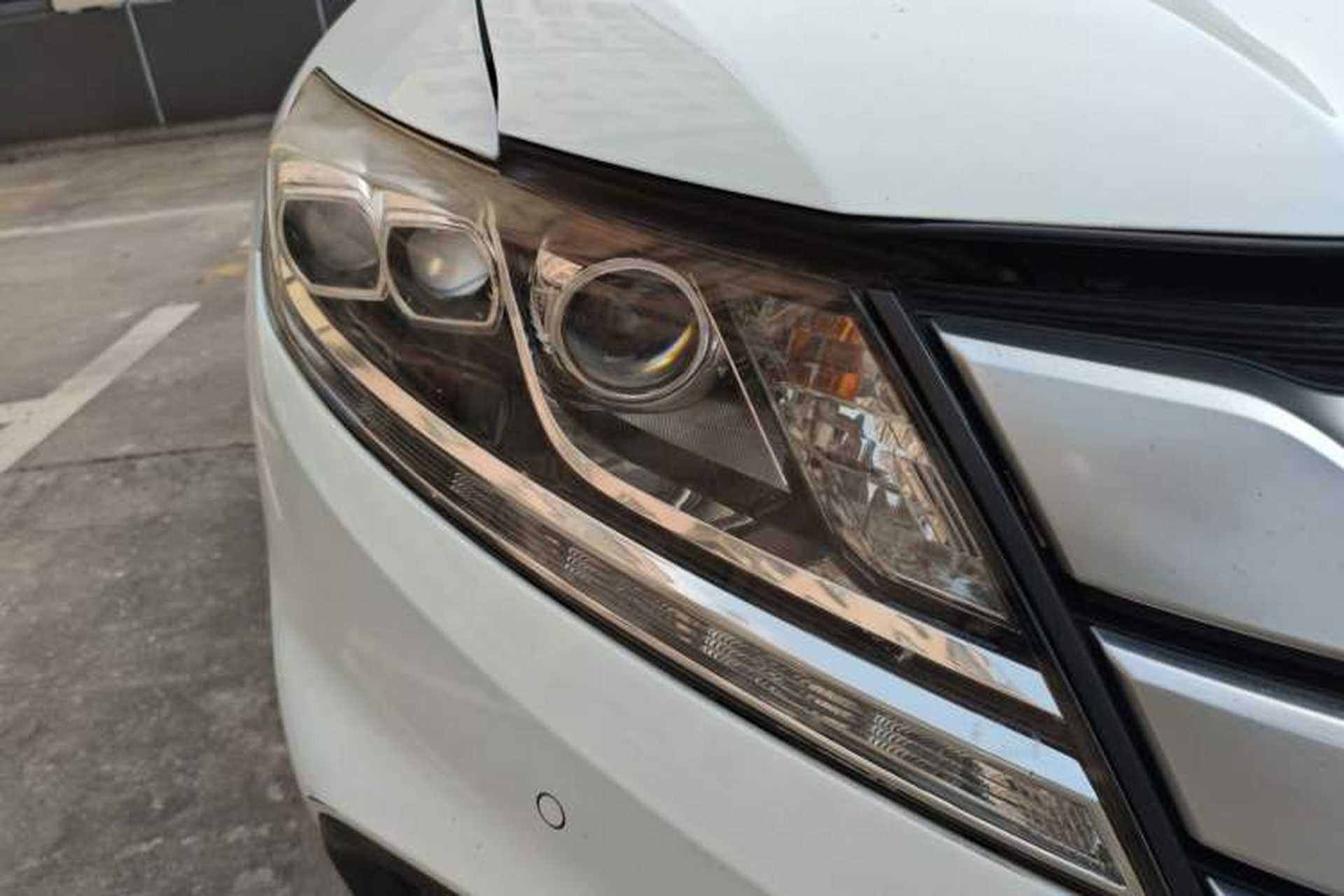 Used Honda Crosstour 2014 2.4L Luxury Edition Right Front Headlight