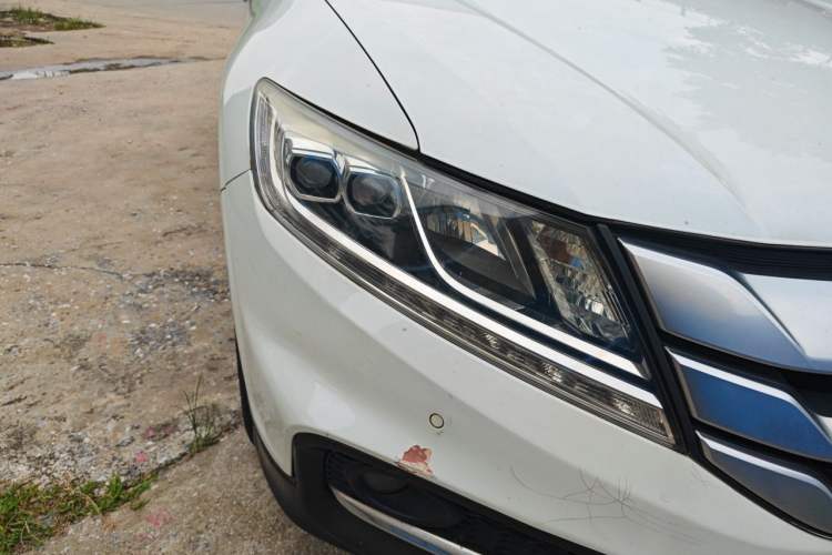 Used Honda Crosstour 2014 2.4L Luxury Edition Right Front Headlight