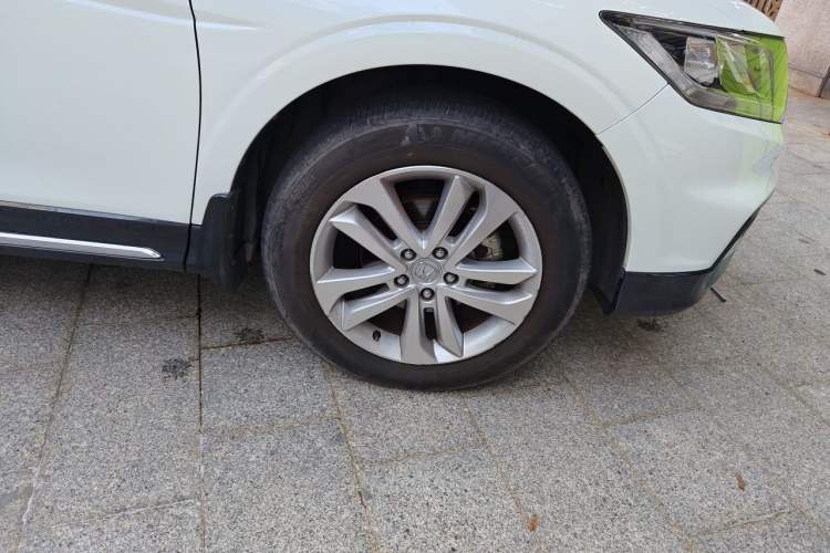 Used Honda Crosstour 2014 2.4L Luxury Edition Right Front Wheel Hub
