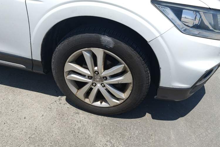 Used Honda Crosstour 2014 2.4L Luxury Edition Right Front Wheel Hub