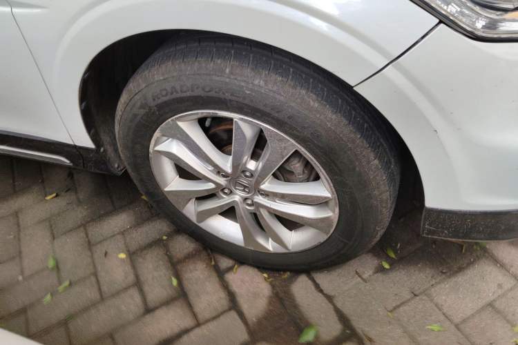 Used Honda Crosstour 2014 2.4L Luxury Edition Right Front Wheel Hub