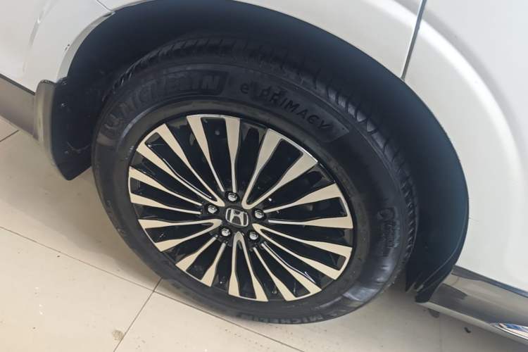 Used Honda Crosstour 2014 2.4L Luxury Edition Right Rear Wheel Hub