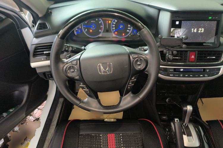 Used Honda Crosstour 2014 3.0L AWD Prestige Edition Steering Wheel