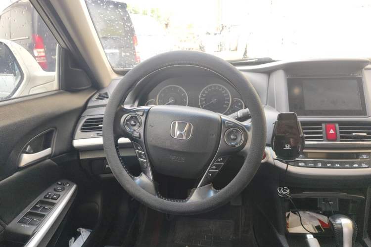 Used Honda Crosstour 2014 2.4L Luxury Edition Steering Wheel