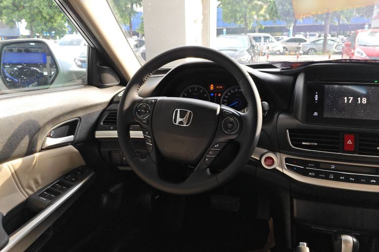 Used Honda Crosstour 2014 2.4L Luxury Edition Steering Wheel