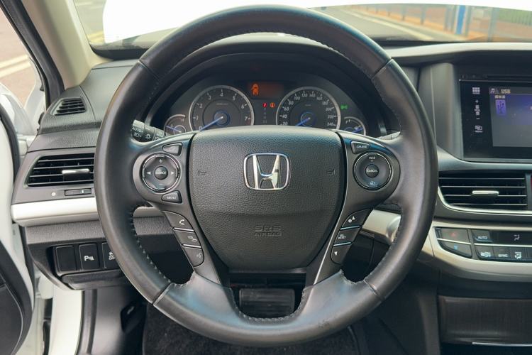 Used Honda Crosstour 2014 2.4L Luxury Edition Steering Wheel