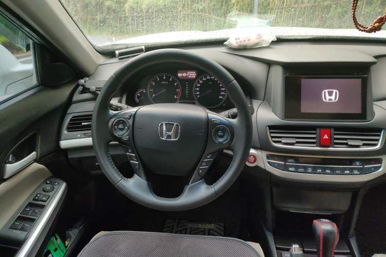 Used Honda Crosstour 2014 2.4L Luxury Edition Steering Wheel