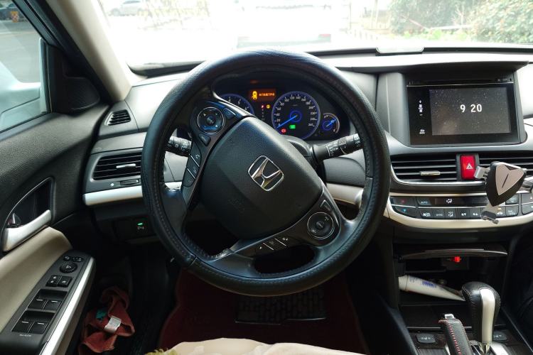 Used Honda Crosstour 2014 2.4L Luxury Edition Steering Wheel