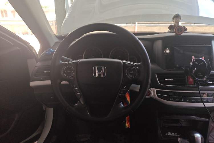 Used Honda Crosstour 2014 2.4L Luxury Edition Steering Wheel