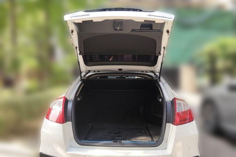 Used Honda Crosstour 2014 2.4L Luxury Edition Trunk