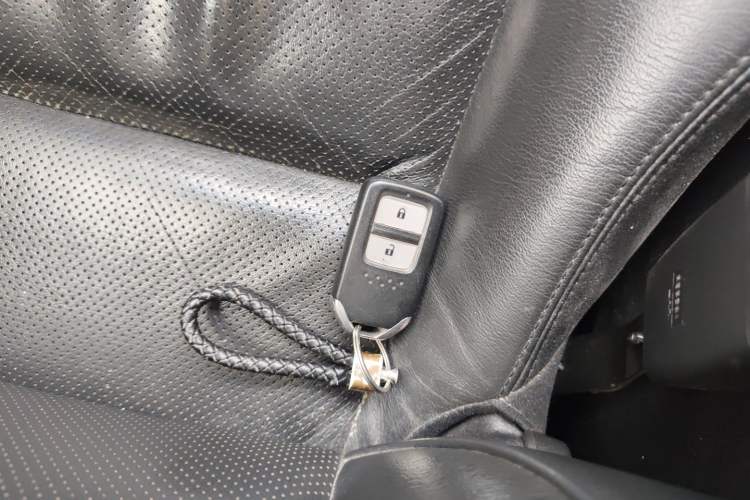 Used Honda Crosstour 2014 2.4L Luxury Edition Vehicle Key