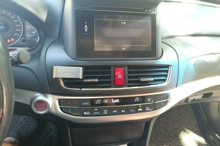 Used Honda Crosstour 2016 2.4L Luxury Edition Audio And AC Panel