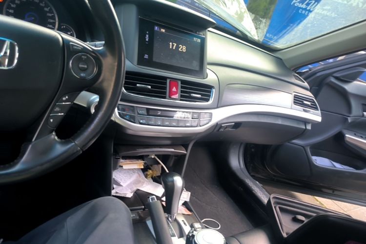 Used Honda Crosstour 2016 2.4L Luxury Edition Audio And AC Panel