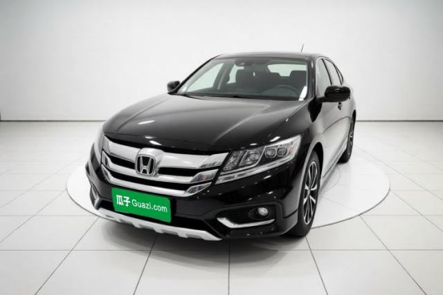 Ojetý Honda Crosstour 2016 3.0L AWD Prestige Edition