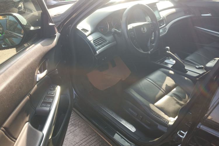 Used Honda Crosstour 2016 2.4L Luxury Edition Driver Seat