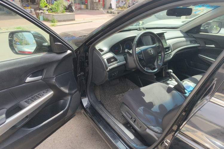 Used Honda Crosstour 2016 2.4L Luxury Edition Driver Seat