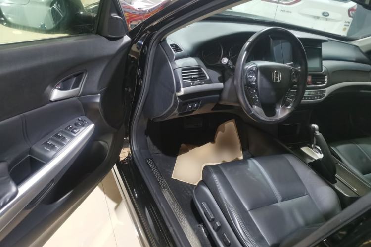 Used Honda Crosstour 2016 2.4L Luxury Edition Driver Seat