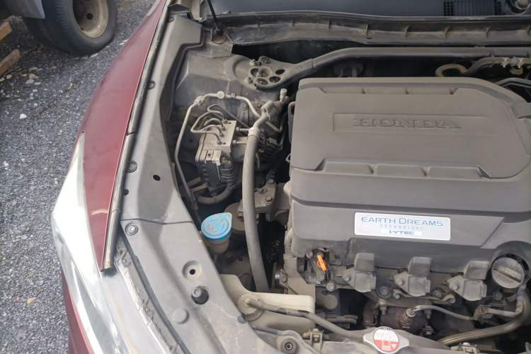 Used Honda Crosstour 2016 3.0L AWD Prestige Edition Engine Bay Right