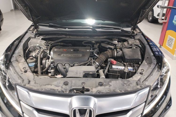 Used Honda Crosstour 2016 2.4L Luxury Edition Engine Bay
