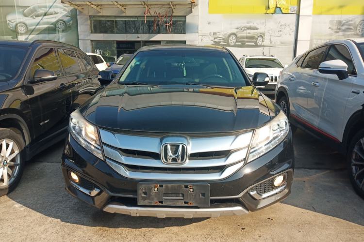 Used Honda Crosstour 2016 2.4L Luxury Edition Exterior 1