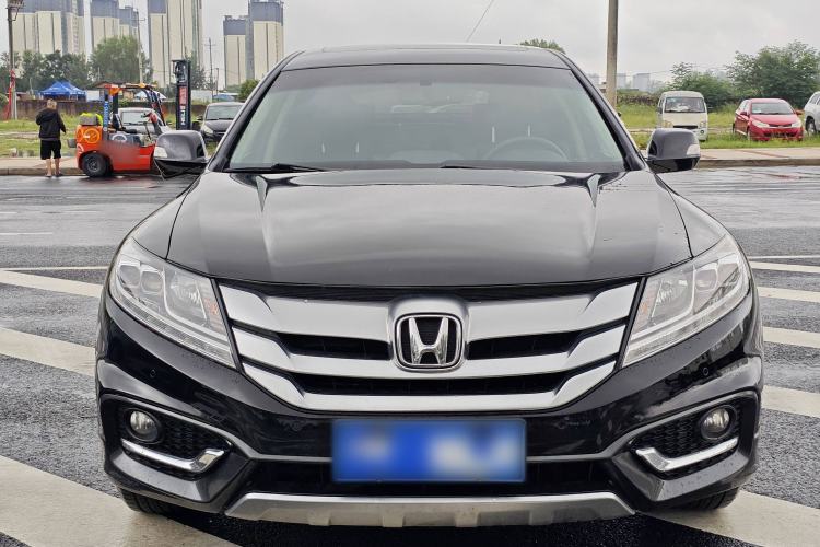 Used Honda Crosstour 2016 2.4L Luxury Edition Exterior 2