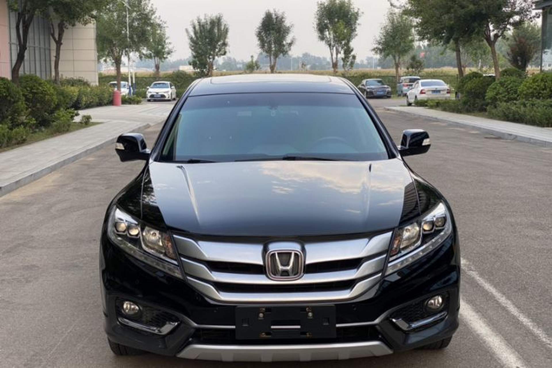 Used Honda Crosstour 2016 2.4L Luxury Edition Exterior 2