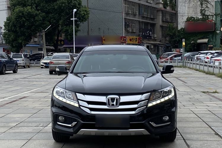 Used Honda Crosstour 2016 2.4L Luxury Edition Exterior 4