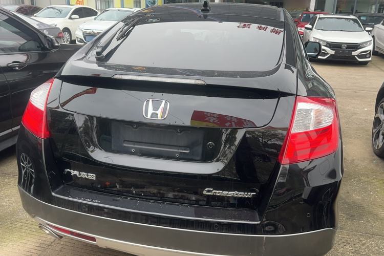 Used Honda Crosstour 2016 2.4L Luxury Edition Exterior 4