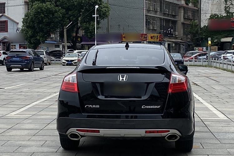 Used Honda Crosstour 2016 2.4L Luxury Edition Exterior 6
