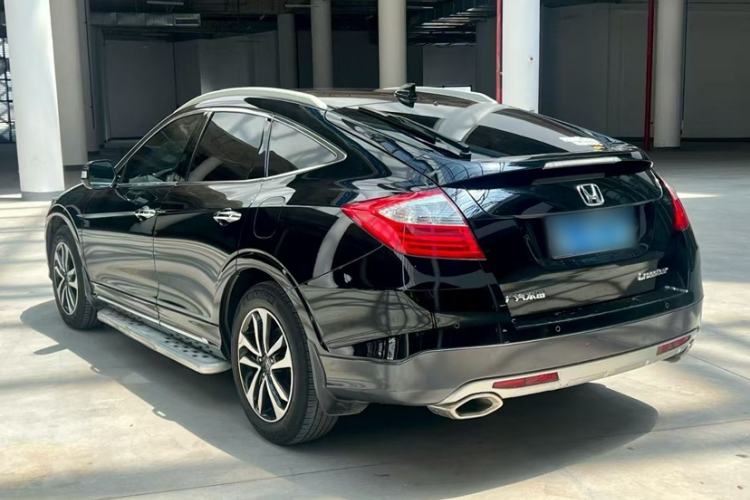 Used Honda Crosstour 2016 2.4L Luxury Edition Exterior 7