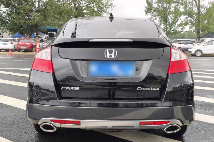Used Honda Crosstour 2016 2.4L Luxury Edition Exterior 8