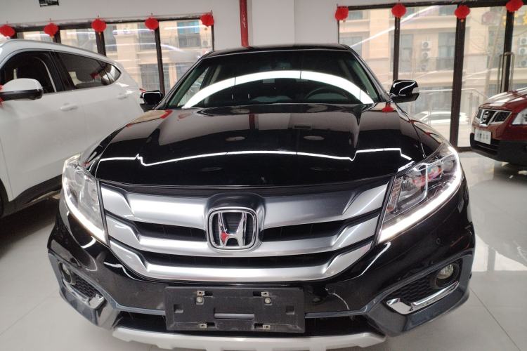 Used Honda Crosstour 2016 2.4L Luxury Edition Front