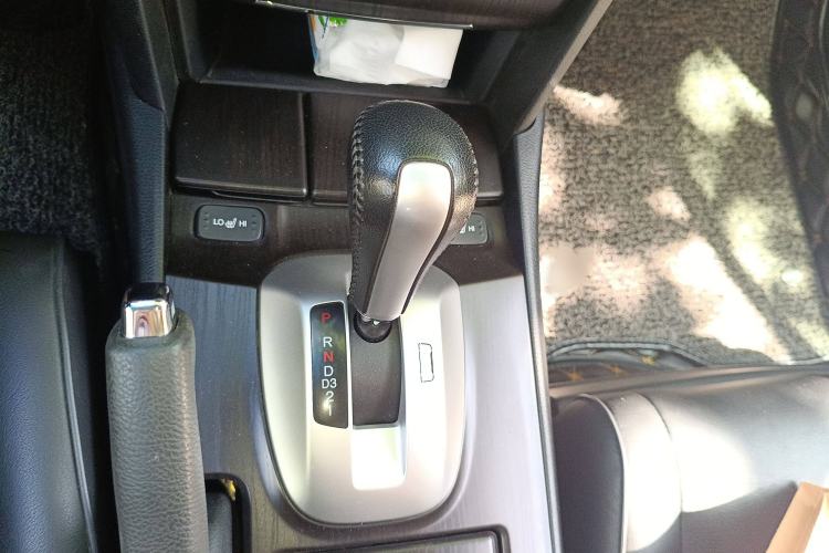 Used Honda Crosstour 2016 2.4L Luxury Edition Gear Lever