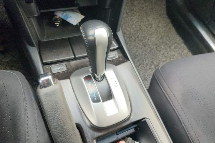 Used Honda Crosstour 2016 2.4L Luxury Edition Gear Lever