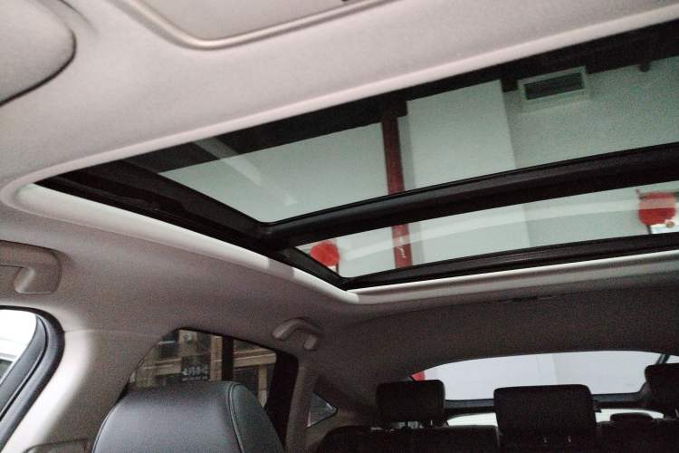 Used Honda Crosstour 2016 2.4L Luxury Edition Headliner