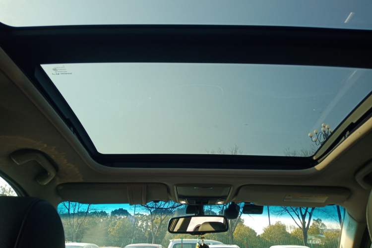 Used Honda Crosstour 2016 2.4L Luxury Edition Headliner