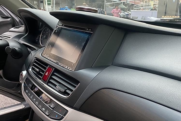 Used Honda Crosstour 2016 2.4L Luxury Edition Interior 1