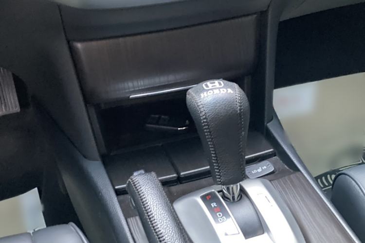 Used Honda Crosstour 2016 2.4L Luxury Edition Interior 1